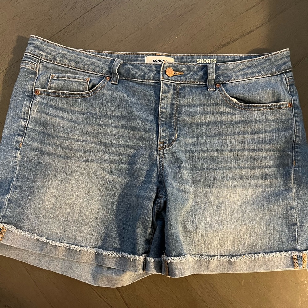 Sonoma size 16 shorts
